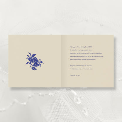 Trouwkaart Wildflower Blauw Vierkant